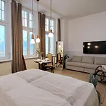 Gellerico Deak Square Hotel apartamentowy 4*