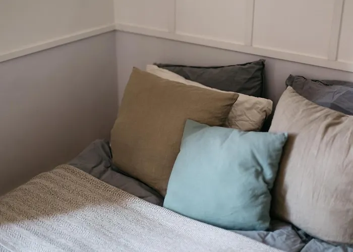 Gellerico Deak Square