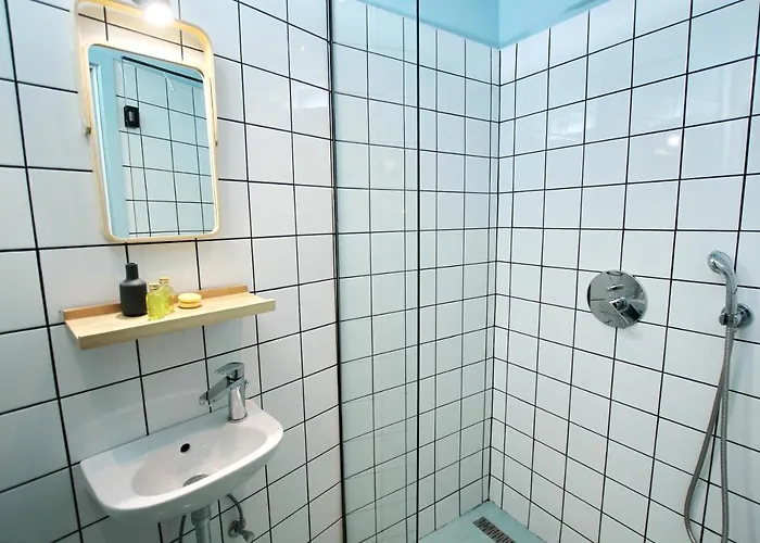 Gellerico Deak Square Апарт-отель