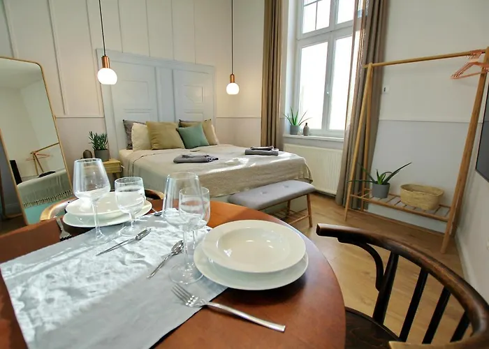 Апарт-отель Gellerico Deak Square